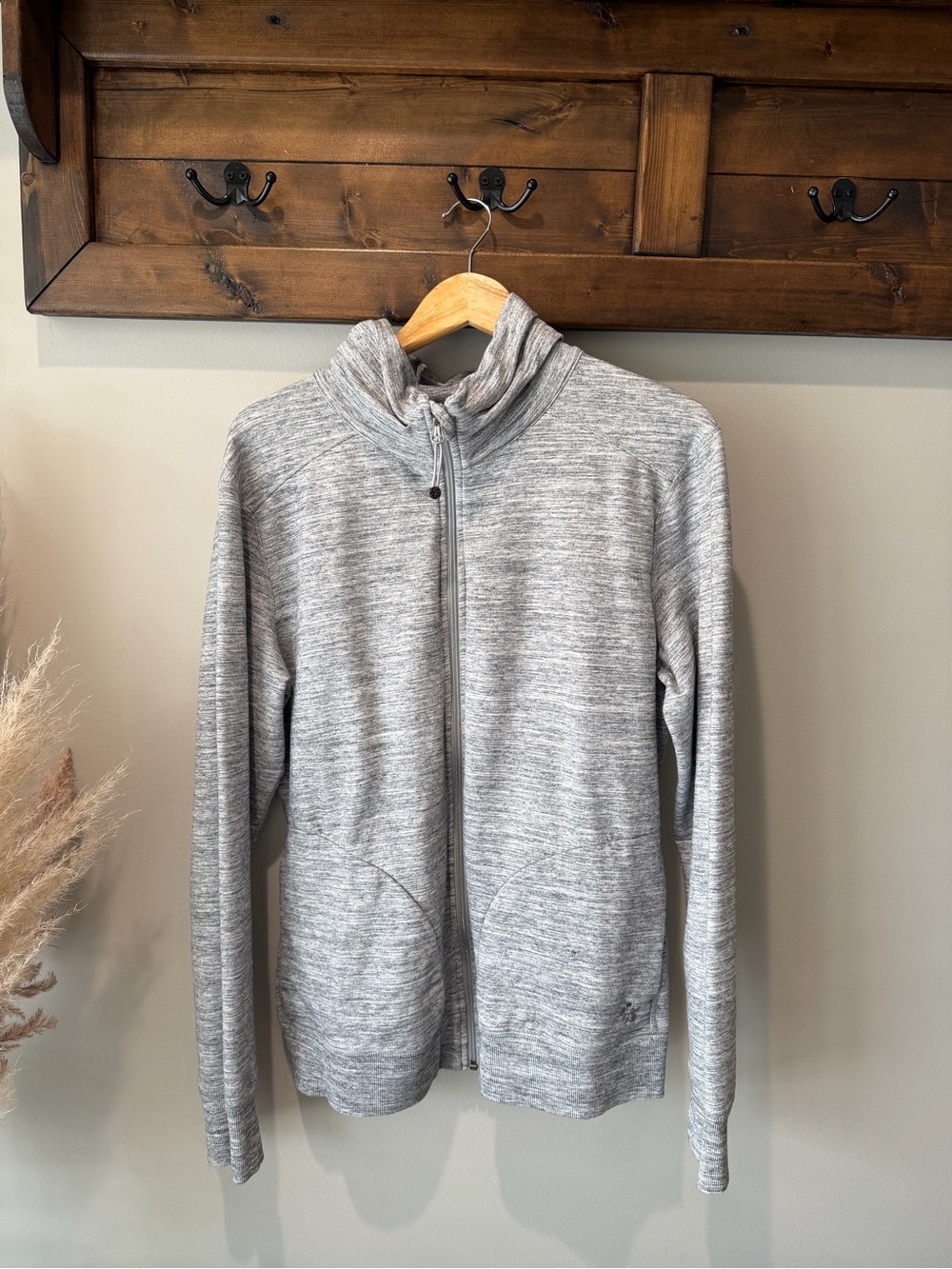 Tuff Athletics Women’s Heather Gray Full-Zip Sweater Jacket